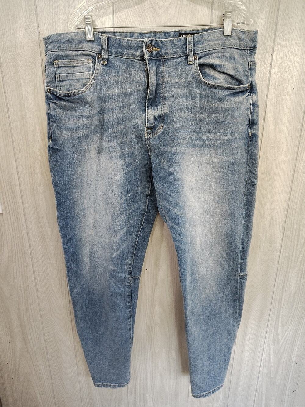Men's Smoke Rise Jeans RN82930 Stretch Size 40x32 Straight Leg Denim Work Chore